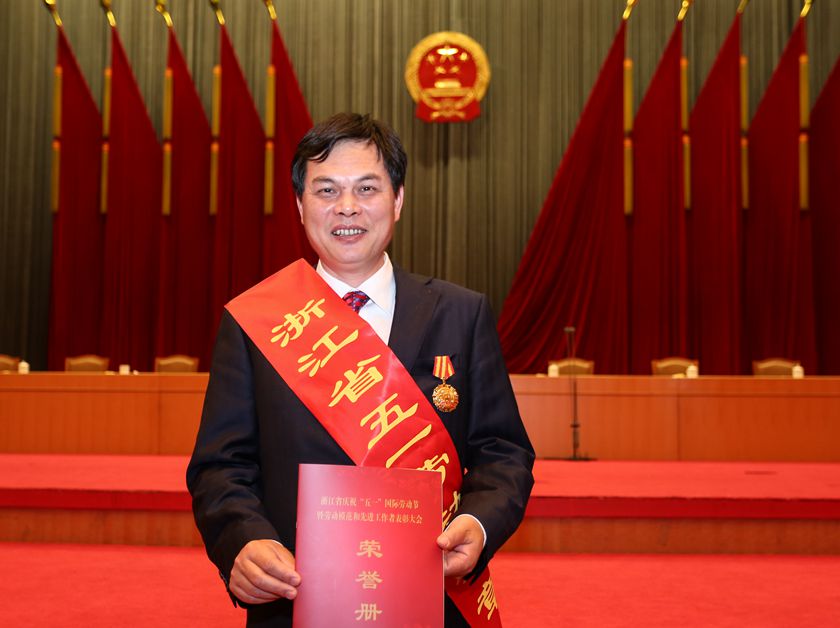 1430990540180733F6D6.jpg 1.jpg