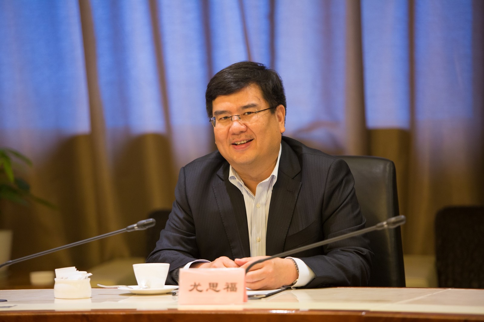 14945789425361758AB1.jpg 2.jpg